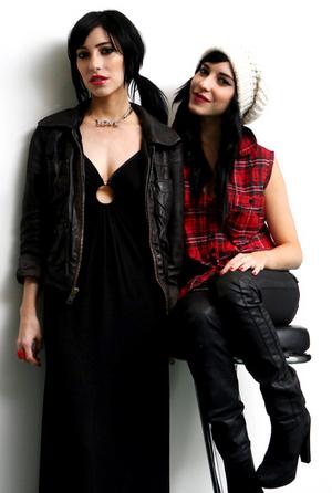 veronicas_narrowweb__300x446,0